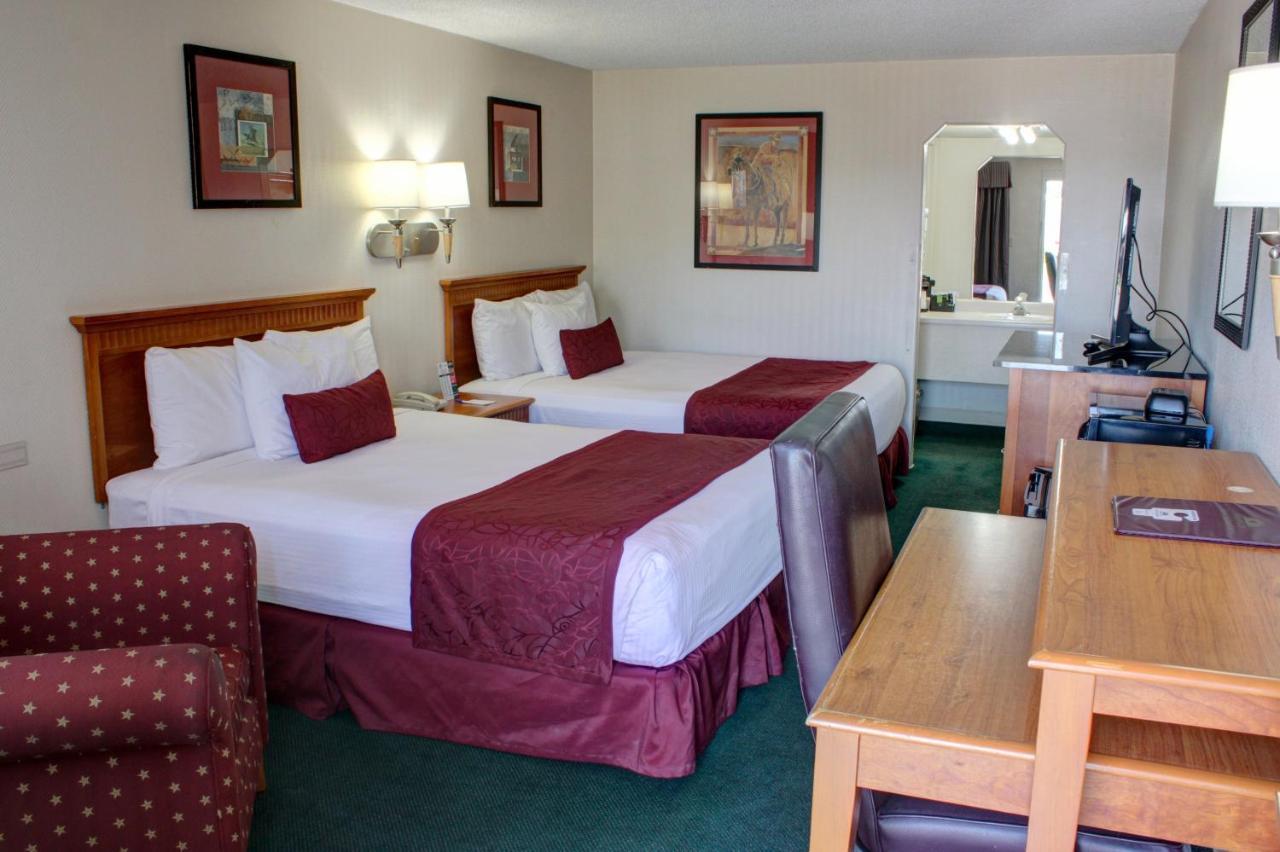 Baymont By Wyndham Grand Junction Hotell Exteriör bild